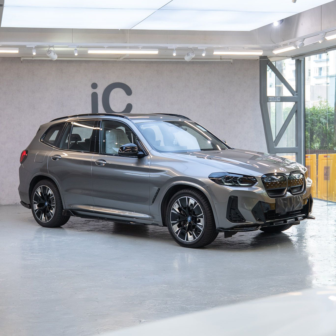 Quicksilver Metallic BMW iX3 M Sport Edition