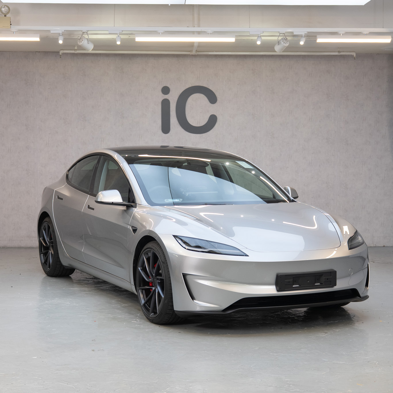 Lunar Silver Tesla Model 3