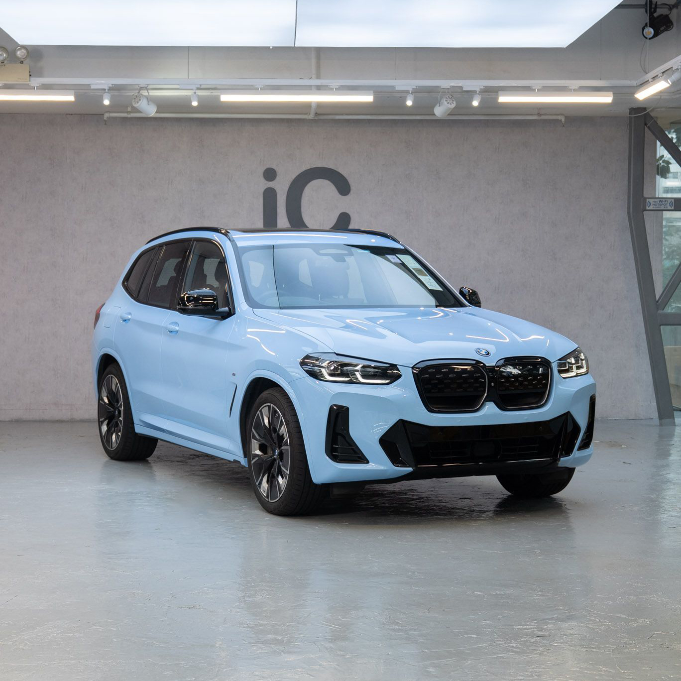 Zandvoort Blue BMW iX3 (M Sport Edition)